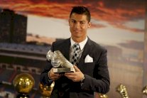 رونالدو: لم أحلم أبداً بتحطيم أرقام راؤول ودي ستيفانو