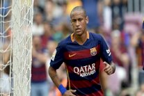 نيمار يوقف مفاوضات تمديد عقده مع برشلونة