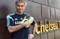 جوزيه مورينيو يصدر كتاباً عن سيرته الذاتية