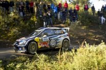 رالي فرنسا: لاتفالا يحقق فوزه الثالث في 2015