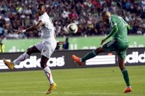 خسارة الجزائر امام غينيا والمغرب أمام ساحل العاج وديا