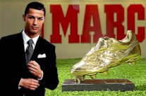 رونالدو يتسلم جائزة الحذاء الذهبي للمرة الرابعة