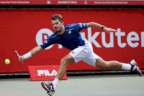 فافرينكا ونيشيكوري إلى نصف نهائي دورة طوكيو