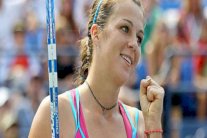 بافليوتشنكوفا وفريدسام إلى نهائي دورة لينتس