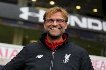 كلوب يخوض معمودية النار على ملعب 