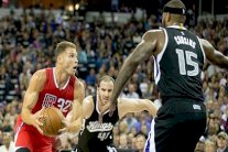 غريفين يقود كليبرز إلى فوزه الثاني على التوالي