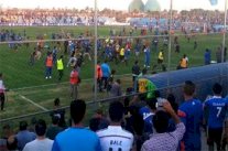 الشغب يجتاح الملاعب العراقية... والعقوبات غير مجدية!