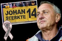 جماهير أياكس الهولندي تتضامان مع كرويف في الدقيقة 14