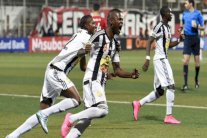 مازيمبي يتوج بطلاً لإفريقيا للمرة الخامسة في تاريخه