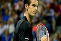 دورة باريس: موراي ونادال وفيدرر إلى الدور الثالث