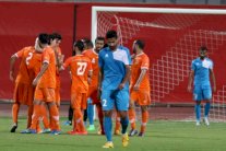 البسيتين يتصدر مؤقتاً والرفاع يواصل نزيف النقاط