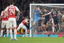 برشلونة للتأهل وبايرن للثأر ومصير مورينيو على المحك