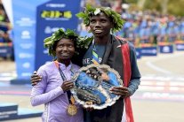 الكيني بايووت يحرز المركز الأول في ماراتون نيويورك