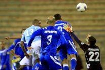 الجزيرة يضع قدما في نصف النهائي وفوز صعب لحامل اللقب