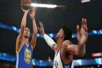 كوري يبقي حامل اللقب غولدن ستايت من دون خسارة