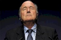 ادخال جوزيف بلاتر إلى المستشفى