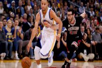 ووريرز على بعد فوز من معادلة افضل انطلاقة في التاريخ