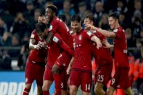 بايرن يُسقط شالكه وفولفسبورغ يكتسح بريمن بسداسية