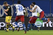 هامبورغ يفرمل بوروسيا دورتموند في البوندسليغا