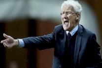 مدرب الدنمارك يقدم استقالته بعد اخفاقه ببلوغ يورو2016