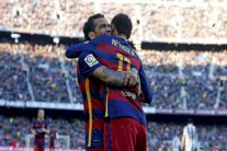 ألفيس يصنع هدفين مع برشلونة في مباراة واحدة لأول مرة