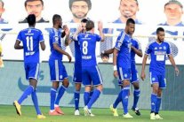 النصر لاستعادة صدارة الدوري الإماراتي من العين