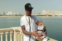 جائزة أبوظبي: هاميلتون لانهاء الموسم على منصة التتويج