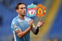 قائد لاتسيو يثير صراعاً محتدماً بين ليفربول ويونايتد