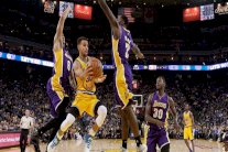 ووريرز ينفرد بالرقم القياسي في عدد الانتصارات توالياً