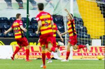 أبردين ينتزع المركز الثاني في الدوري الأسكتلندي