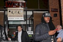 زيارة بوغبا المفاجئة إلى مانشستر تثير الجدل حول مستقبله