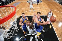 فوز عريض لووريرز يرفع انتصاراته المتتالية الى 22