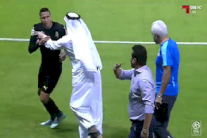 نادٍ قطري يوقف مهاجمه بعد محاولته الاعتداء على مدربه