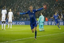 ليستر سيتي يعمق جراح تشلسي ويستعيد الصدارة