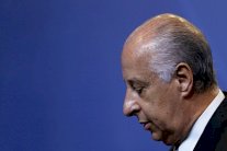 بيليه وزيكو يطالبان باستقالة رئيس الاتحاد البرازيلي