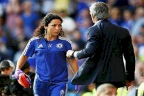 طبيبة تشلسي تتجه لمقاضاة مورينيو بتهمة التمييز العنصري