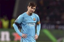 ميسي: مارادونا ملهمي.. وكرة القدم ليست كل شيء في حياتي 