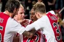 أياكس يستعيد توازنه وإيندهوفن يزيح فيينورد عن الوصافة