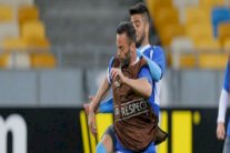 المدافع الإيطالي ميستو من نابولي إلى باناثينايكوس