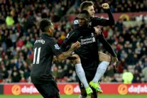 ليفربول يقترب من المسابقات الاوروبية بفوز صعب على سندرلاند