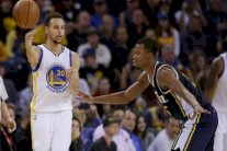 غولدن ستايت وسان أنتونيو يواصلان تألقهما