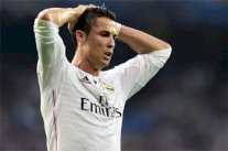 هل بدأ العد التنازلي لنهاية تألق كريستيانو محلياً وقارياً؟!