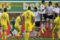 فياريال ينتزع المركز الرابع في الليغا بعد فوزه على فالنسيا 