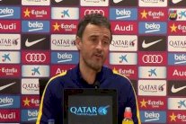 إنريكي لا يستبعد تعزيز صفوف برشلونة في الميركاتو الشتوي