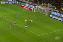 إيندهوفن يواصل مسلسل انتصاراته واياكس يستعيد توازنه