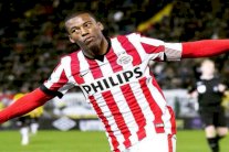 إيندهوفن يغرد خارج السرب في الدوري الهولندي