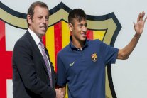 النيابة تطالب بمقاضاة برشلونة ورئيسه بسبب صفقة نيمار