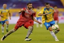 لخويا يهزم الغرافة وينفرد بصدارة الدوري القطري