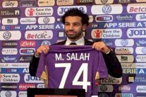 صلاح يرتدي قميص74 في فيورنتينا تخليداً لضحايا بورسعيد