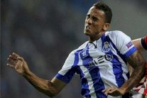 بورتو لبرشلونة: 30 مليون وكريستيان تيلو مقابل دانيلو